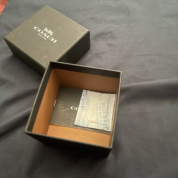 Brand new coach watch - Picture 3 of 5